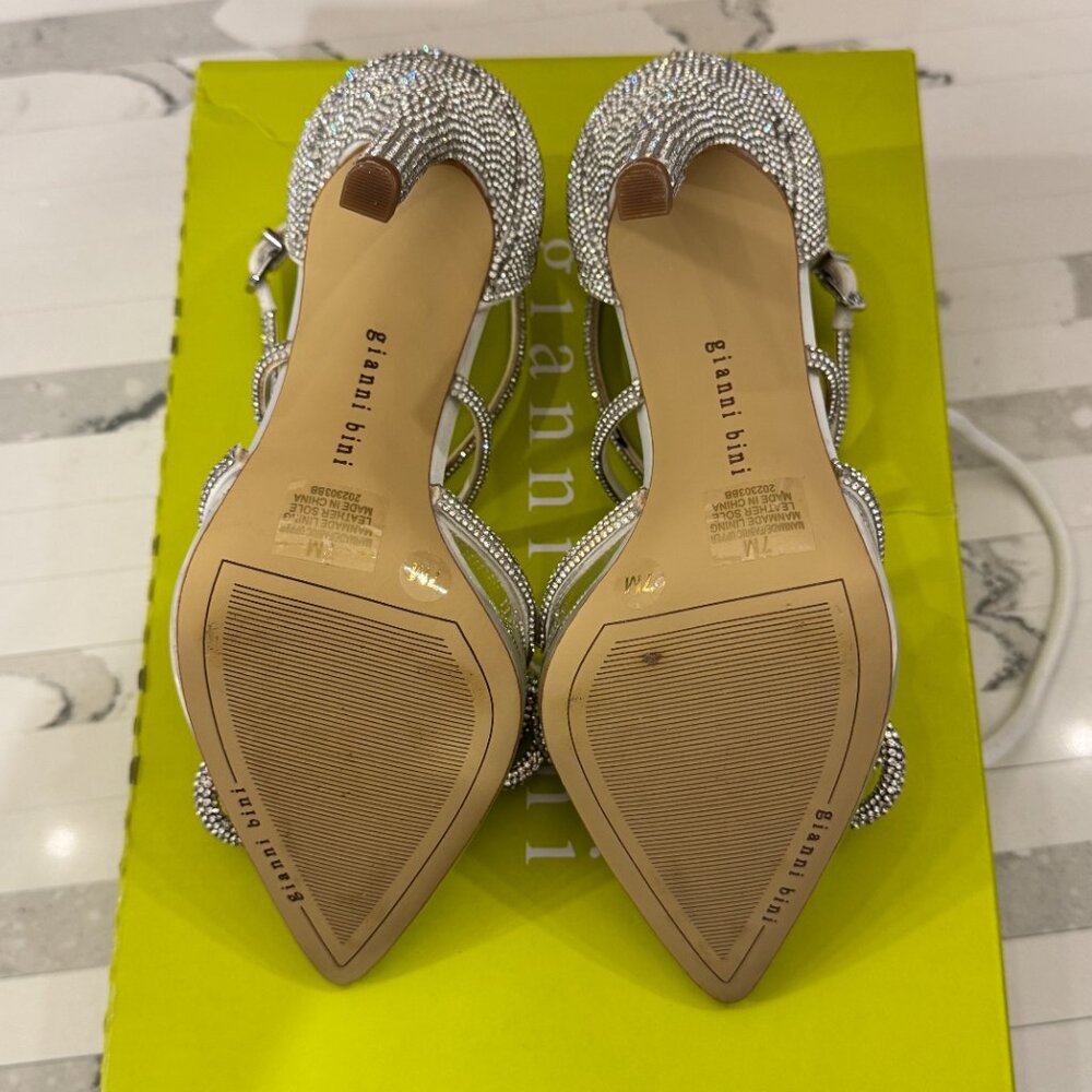 Gianni Bini Bridal Collection Ezlynn Rhinestone Embellished Bow Vinyl Toe Pumps - Picture 16 of 16